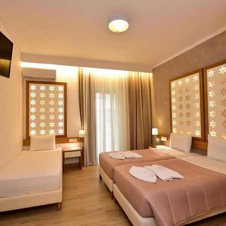 Hotel Aghas Paleochora Buitenkant foto