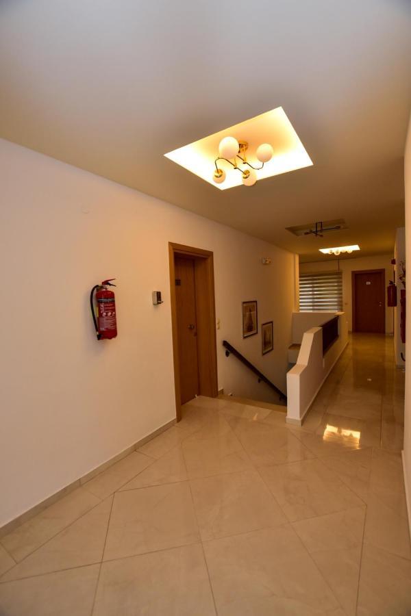 Hotel Aghas Paleochora Buitenkant foto