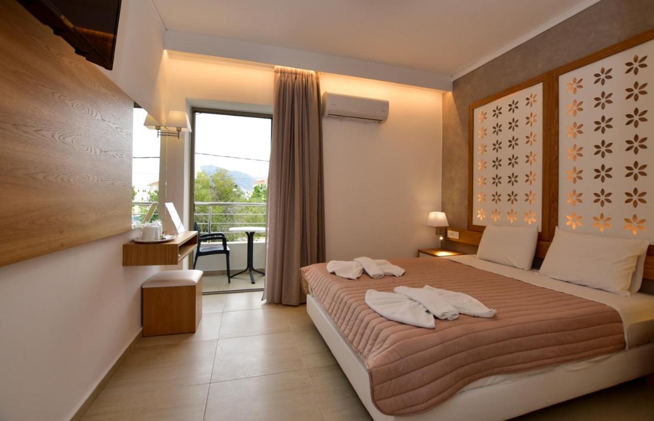 Hotel Aghas Paleochora Buitenkant foto