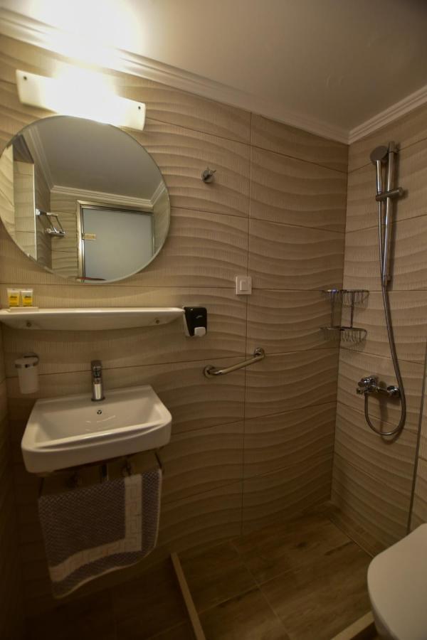 Hotel Aghas Paleochora Buitenkant foto
