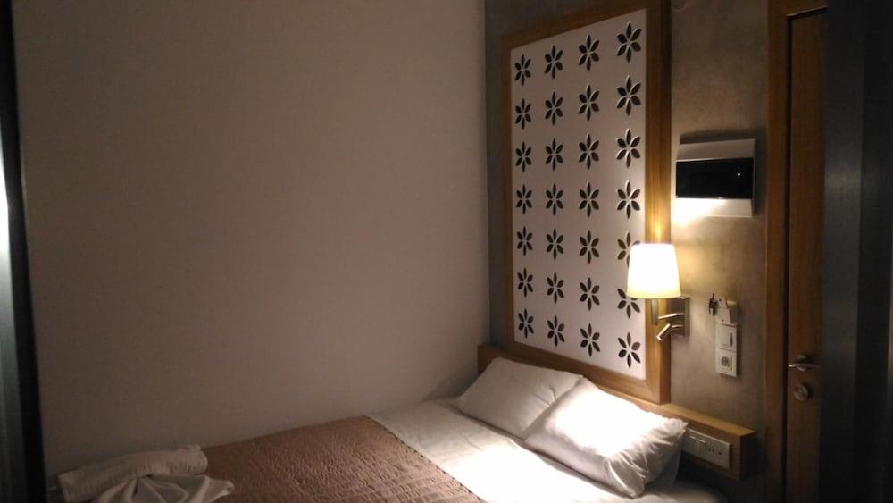 Hotel Aghas Paleochora Buitenkant foto