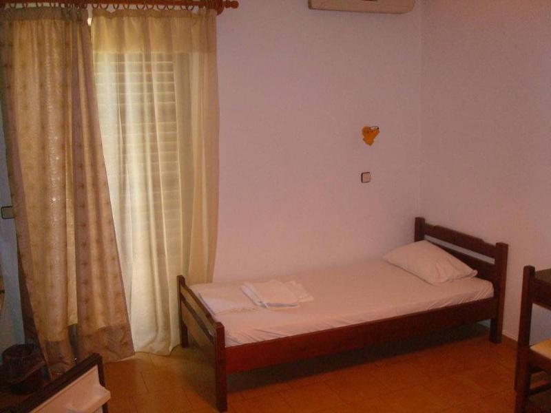 Hotel Aghas Paleochora Buitenkant foto