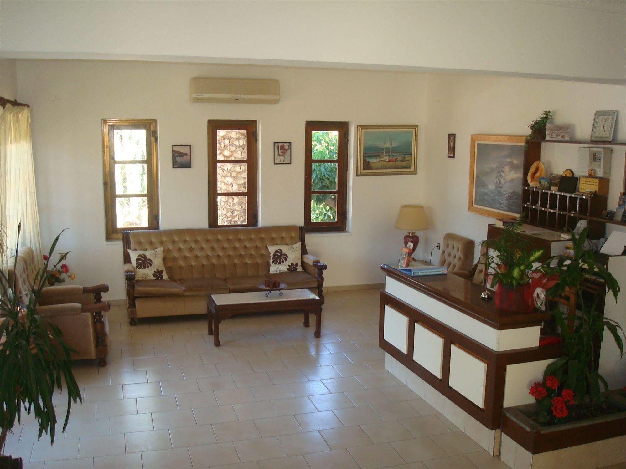 Hotel Aghas Paleochora Buitenkant foto
