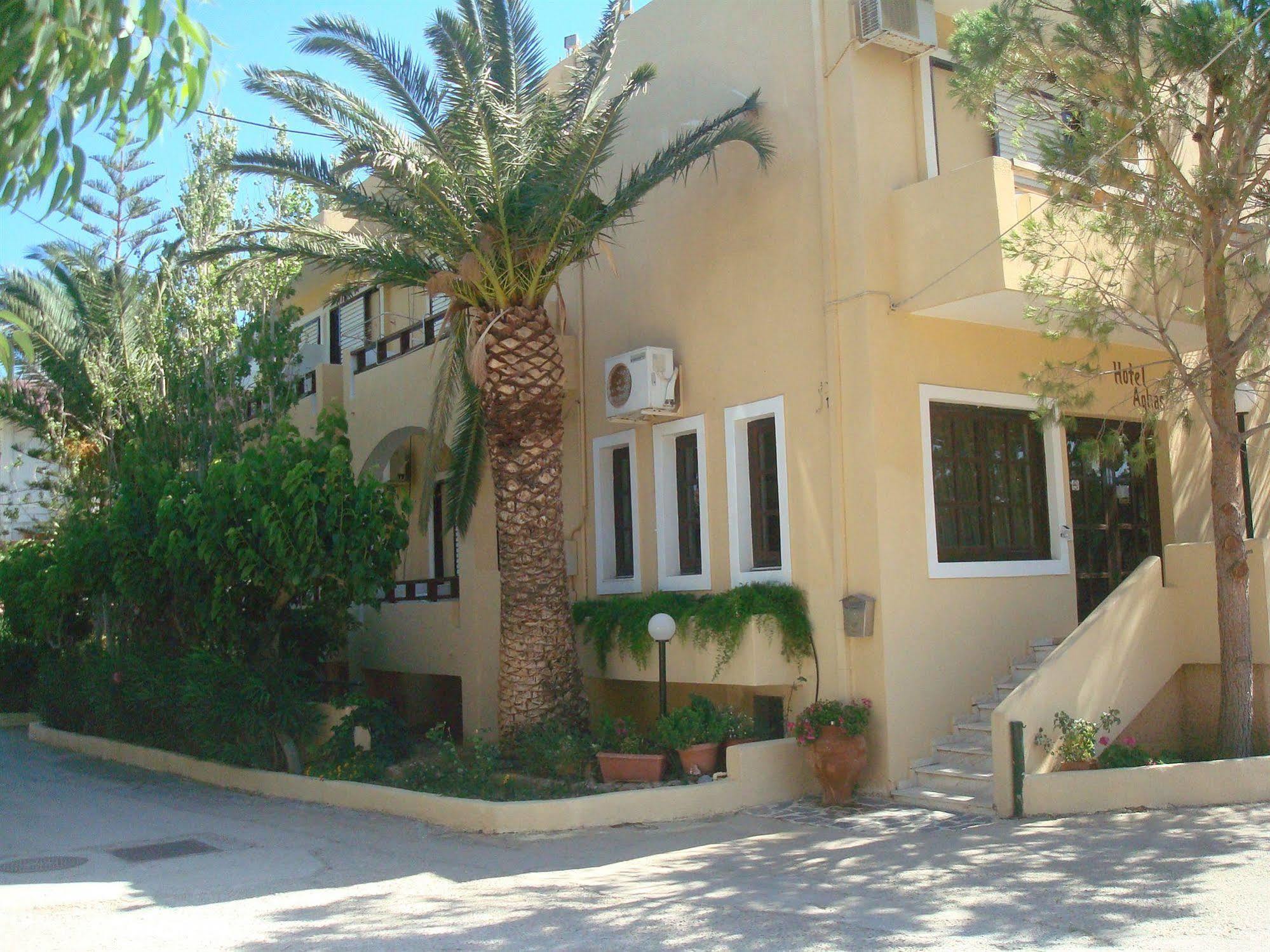 Hotel Aghas Paleochora Buitenkant foto