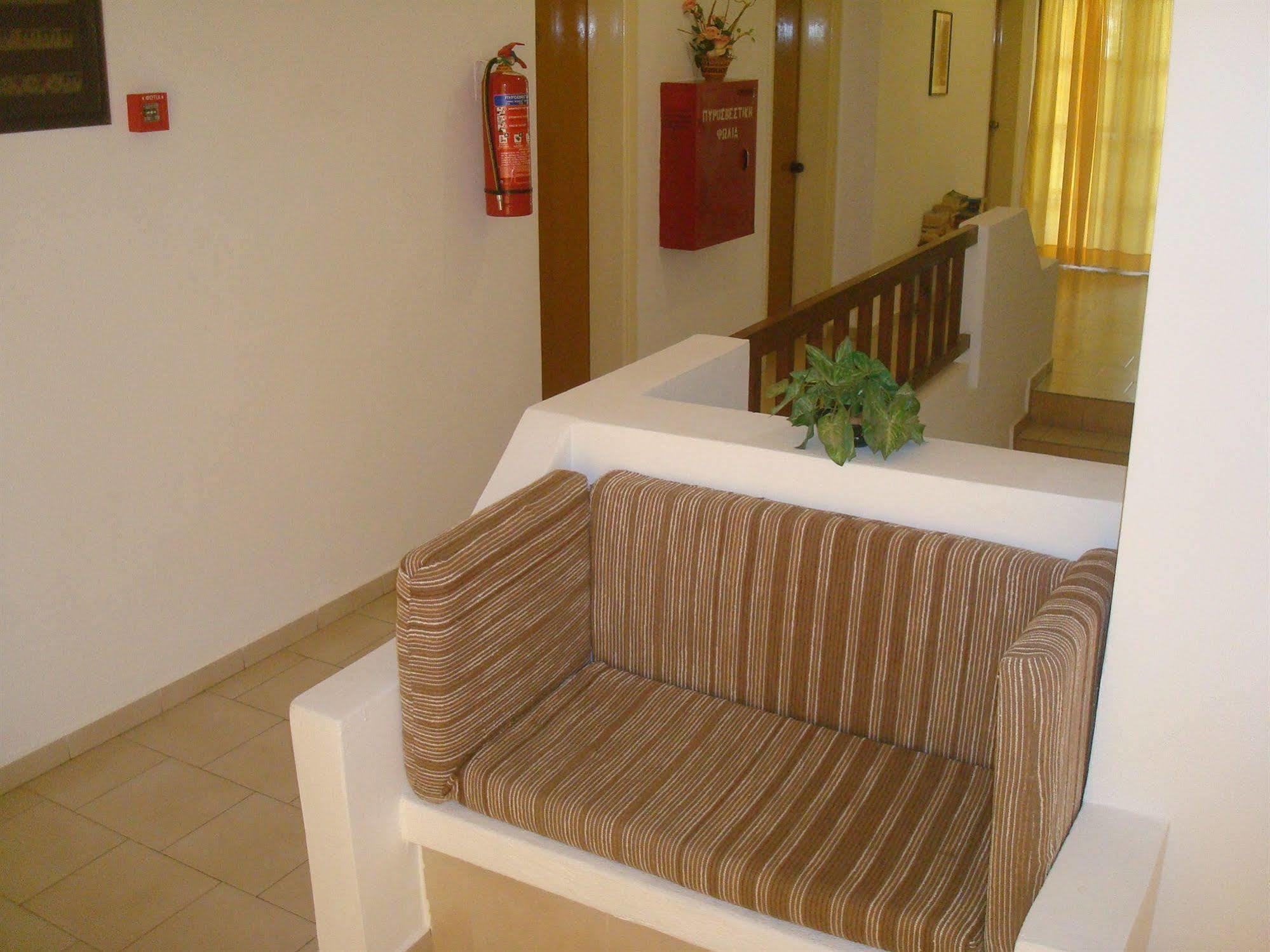 Hotel Aghas Paleochora Buitenkant foto
